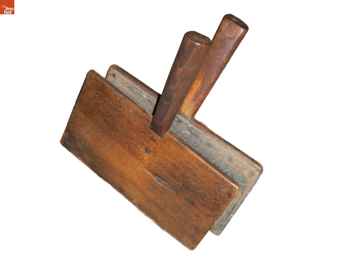Pair of Hand Cards, circa 1800 Pair of wooden paddles