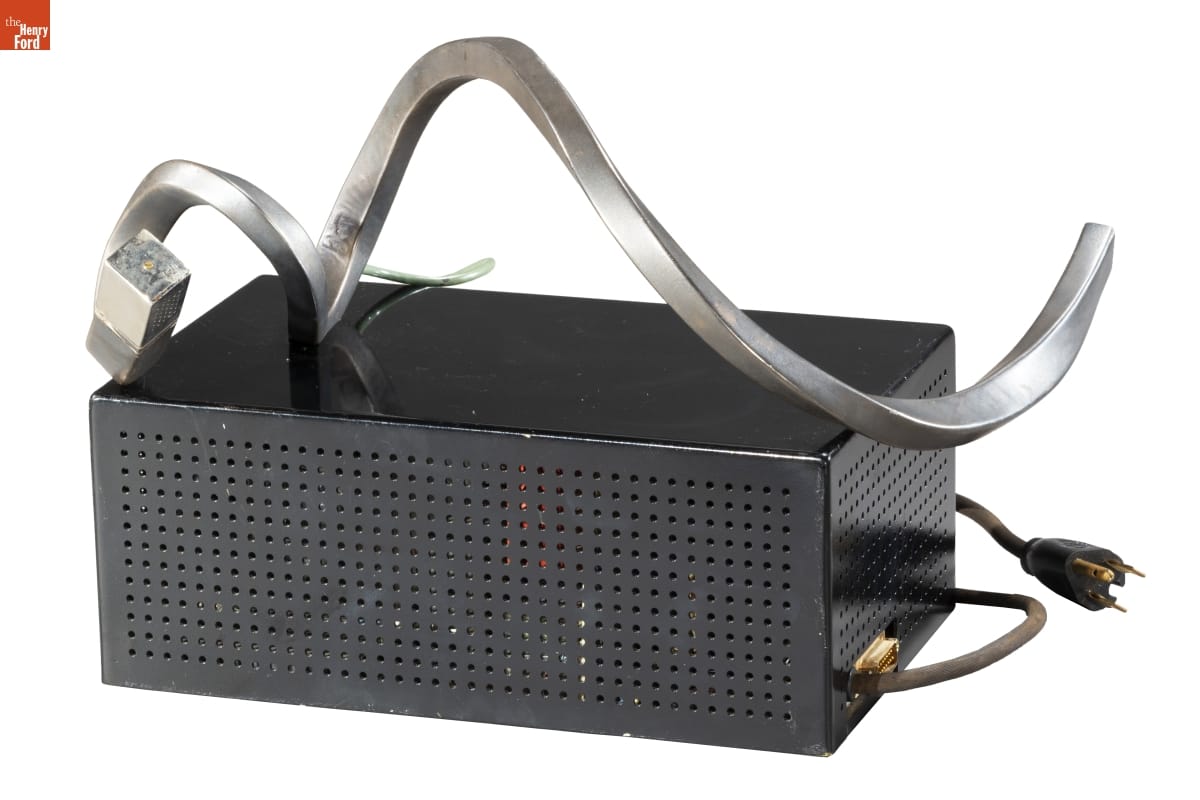 Sculptural hands-free telephone by Lillian F. Schwartz, 1972.